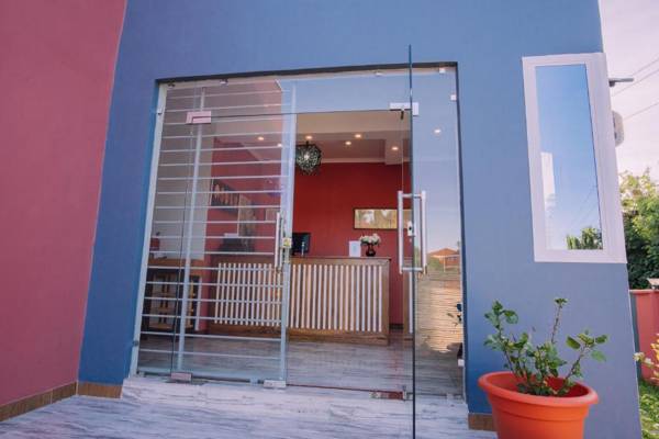 Abantu Hotel
