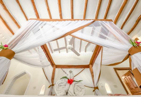 Hakuna Majiwe Beach Lodge