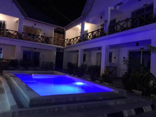 Hakuna Matata Boutique