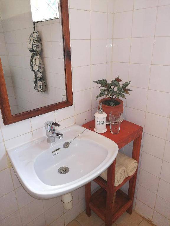 Utamaduni House B&B