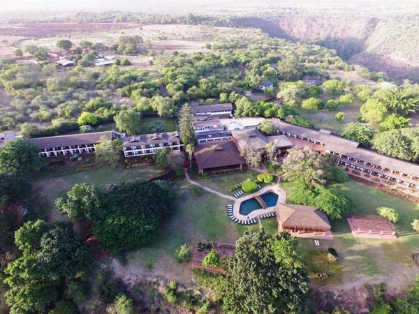 LAKE MANYARA WILDLIFE LODGE