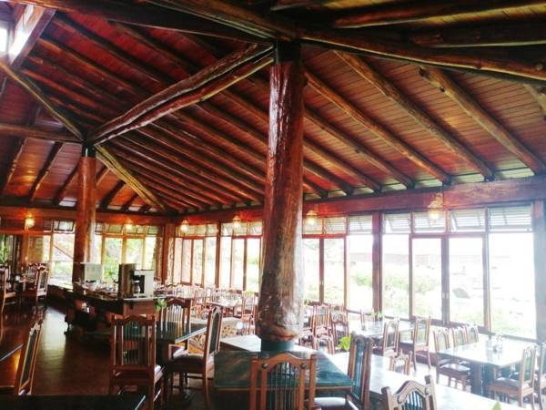 LAKE MANYARA WILDLIFE LODGE