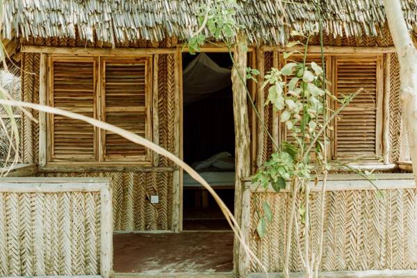 Ushongo Beach Bandas