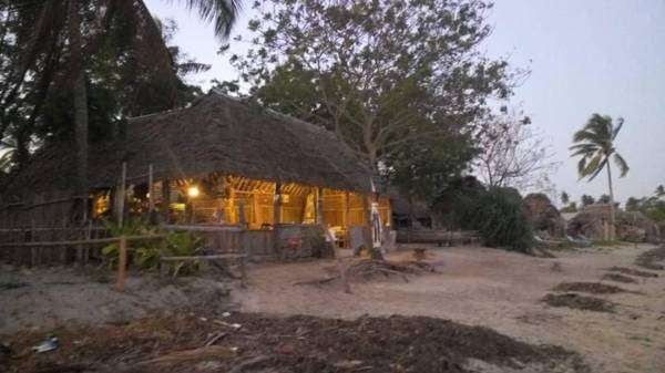 Ushongo Beach Bandas