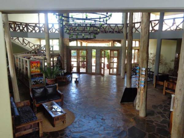 Weru Weru River Lodge