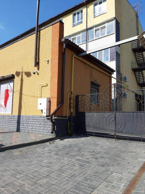 Апартаменты. Холодная гора ул. Дудинской 1а.