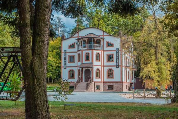 Мисливець в Комплексі "Сокіл"