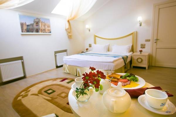 Metro Hotel Apartments