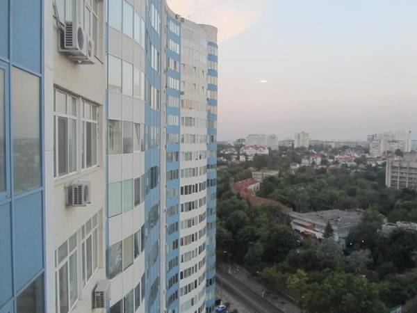 Apartments On Henuezskaya 5