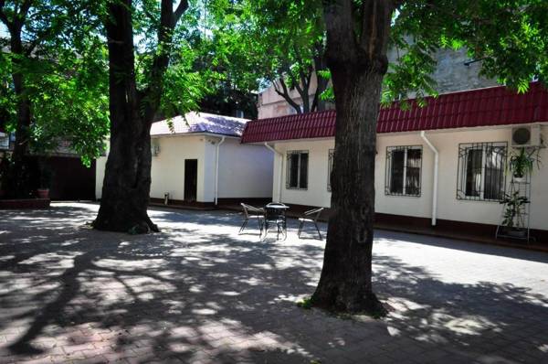 Old Courtyard Hostel