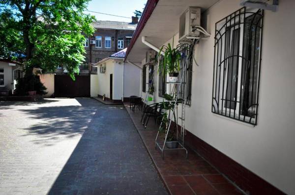 Old Courtyard Hostel