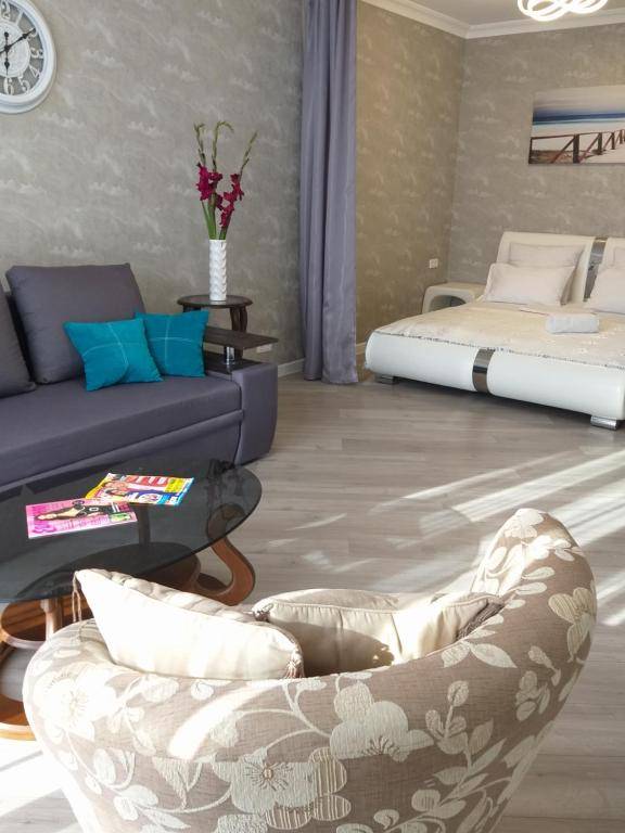 Аркадия. ул.Генуэзская 3 А. Апартаменты на 1-4 человека.