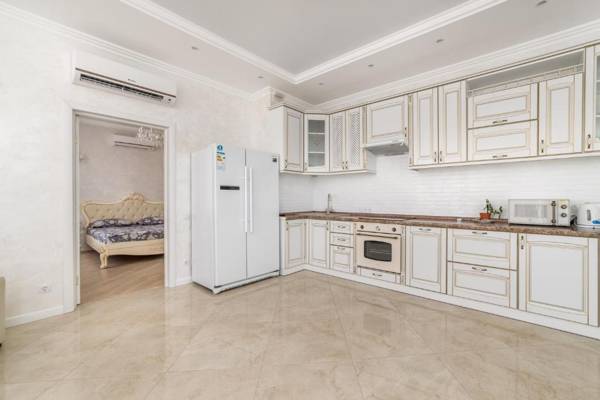 Gagarin Plaza Panoramic Sea View Apartment