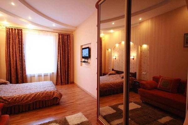 Park and Opera Apartments