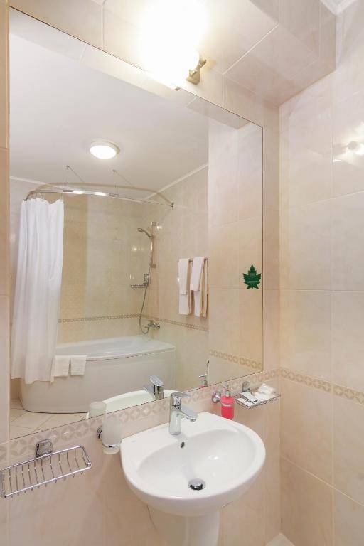 Nota Bene Hotel & Restaurant