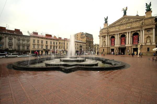 Romantic in Lviv 500m from Opera