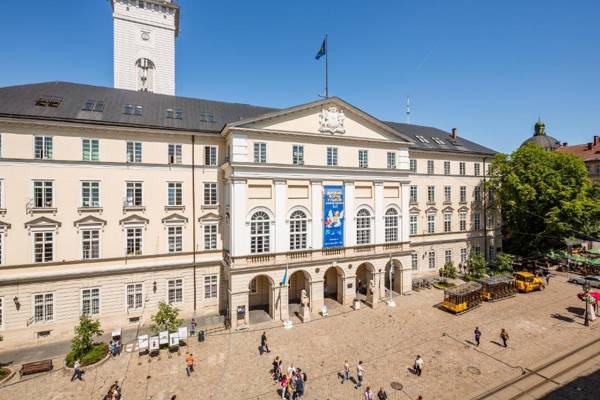 Romari апартименти площа Ринок