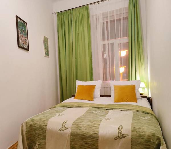 Апартаменты двухкомнатные в самом центре для 6-х