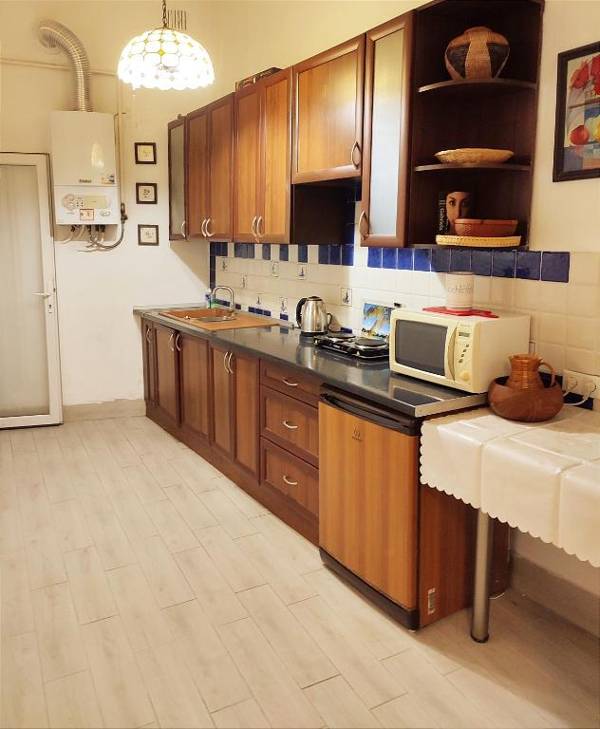 Апартаменты двухкомнатные в самом центре для 6-х