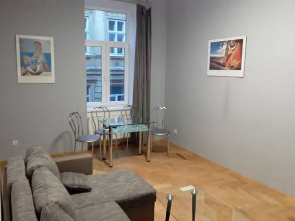 puppet theaters apt high ceiling not attic