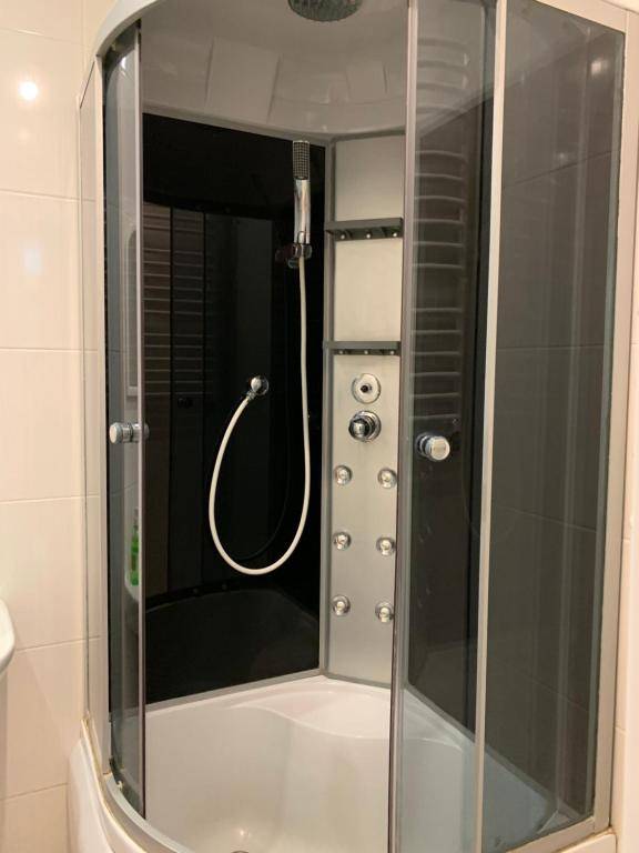 5/3Kotliarska Moisha House