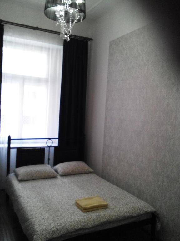 Smart econom for near Opera