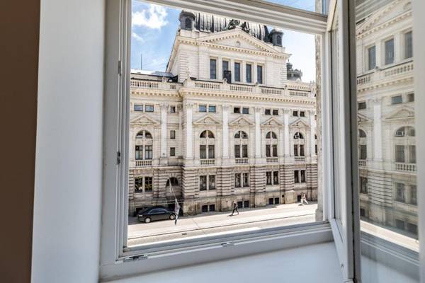 Opera House Apartment 1