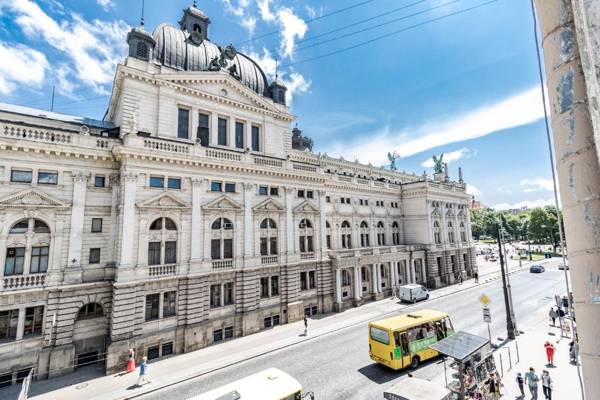 Opera House Apartment 2