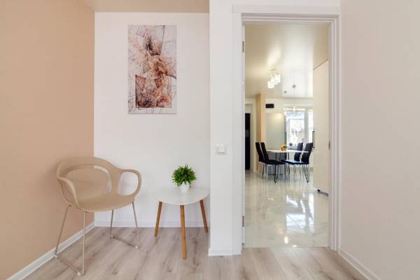 Avangard DeLuxe Apartment