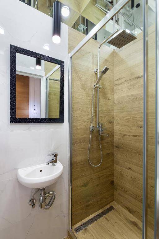 LEOGRAND Loft-studio on Tamanska 8