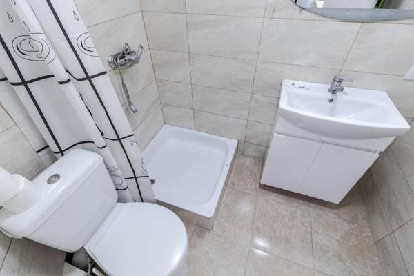 City Shalom apartment