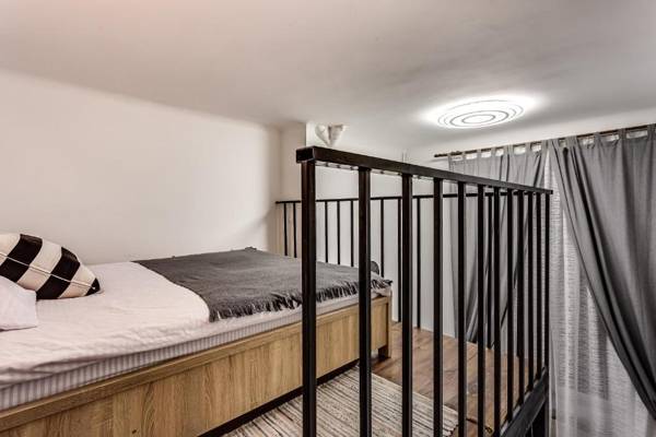 Valova 13 small studio