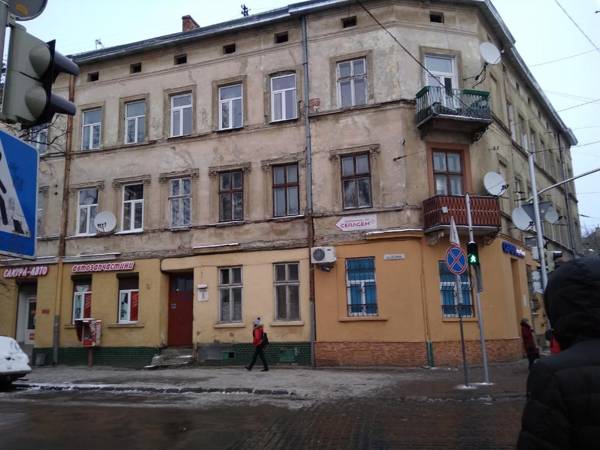 Apartment near the train station