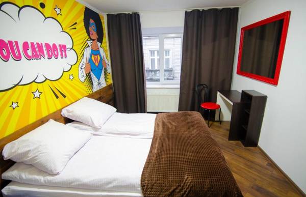 Pop Art Hostel Rynok Sq