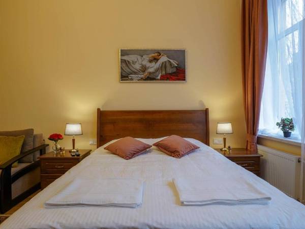 Lviv Suites at Shopena st. 4