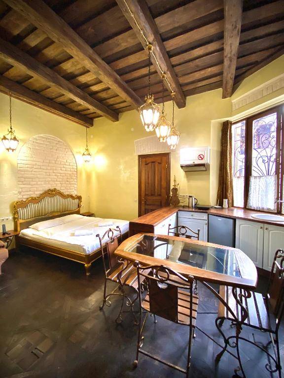 Апартаменти на Площі Ринок 39/15