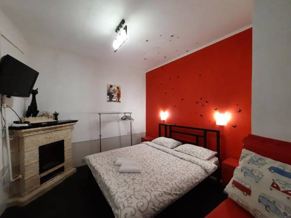 Midnight Cats' Apartment in Rynok Square