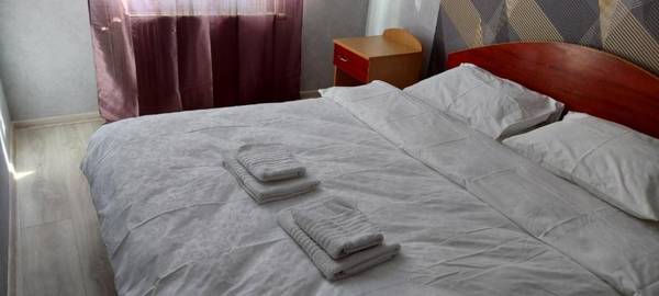 2 Bedroom apartment on Tomashivskogo Street 7