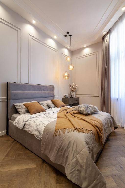 Кості Левицького 11