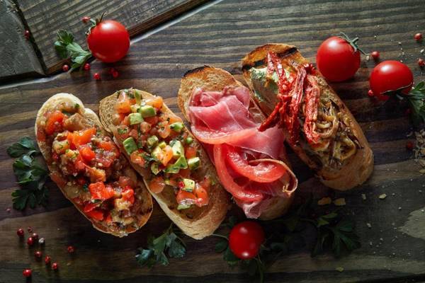 Senator Victory Square