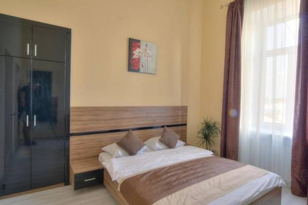 Best Season Apart Hotel