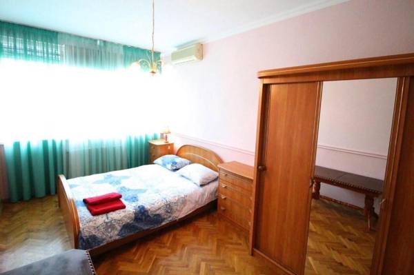 Vv51-14 - TWO SEPARATE BEDROOMS - OLYMPIC STADIUM - NEAR KHRESCHATYK - PALACE OF SPORTS - Velyka Vasylkivska St 51