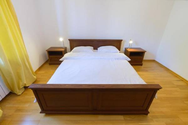 Luxury 3 Bedrooms - Next to Arena