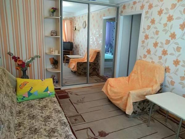 2-на квартира вул. Михайла Донця 5 поруч НАУ КПІ клініка Шалімова метро Шулявська -15 хв