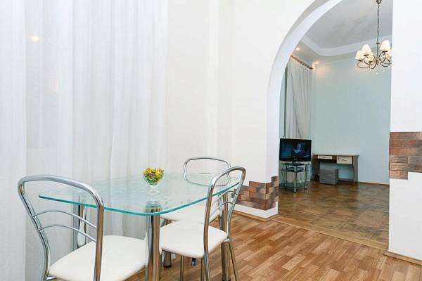 Luxury apartments in the center of old Kiev