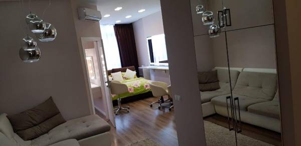 Жилянская118 посуточно