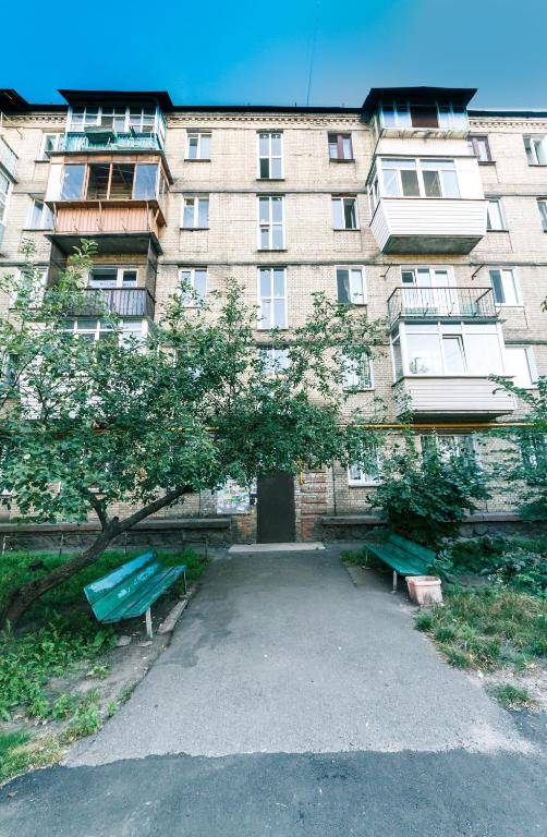 apartment near metro station Darnitsa