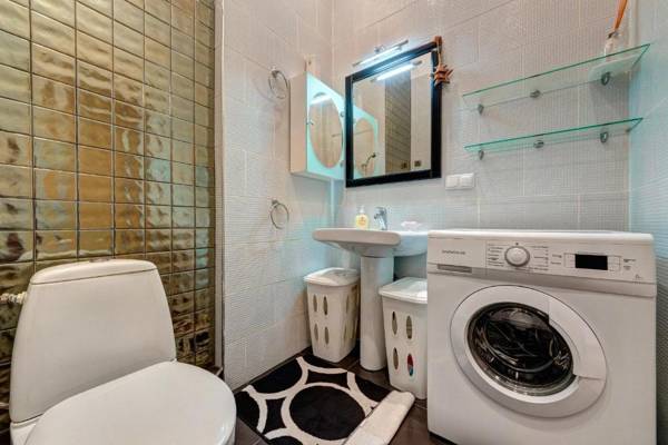 Four bedroom apartment near the NSC Olympic