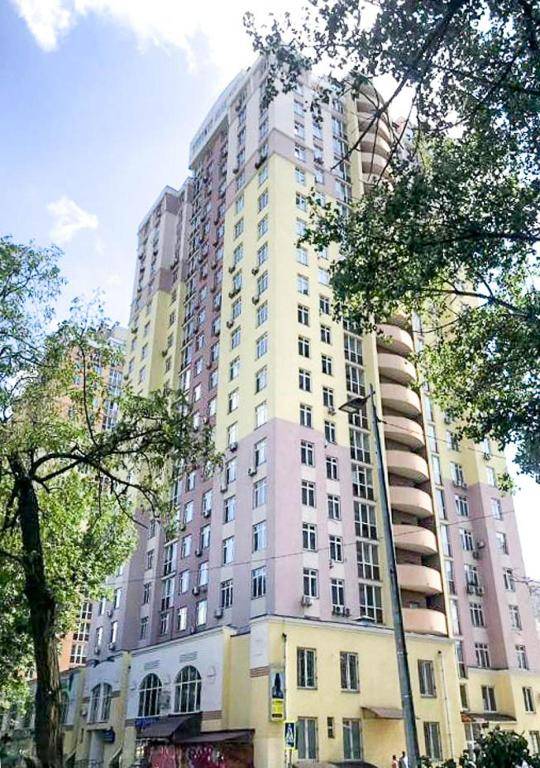 Rent-Kiev 2 min metro Chernihivska Lux