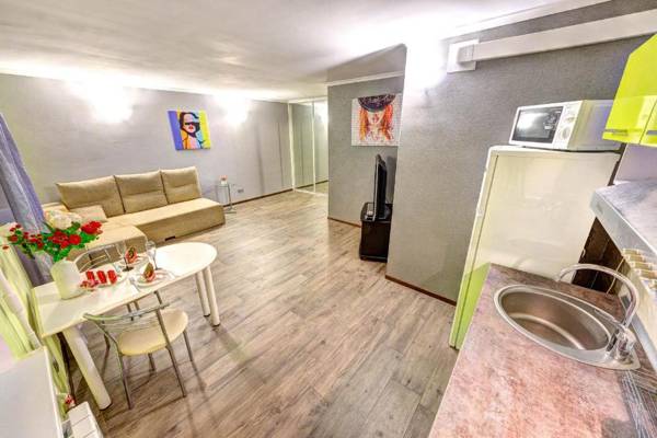 Apartments on Klovsky descent 20